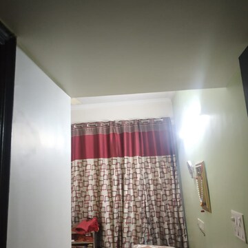 Room in 3 BHK Apartment at Ansal API Esencia, Sector 67 – for Rent