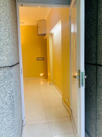 1.5 BHK Builder Floor at Chattarpur – for Rent