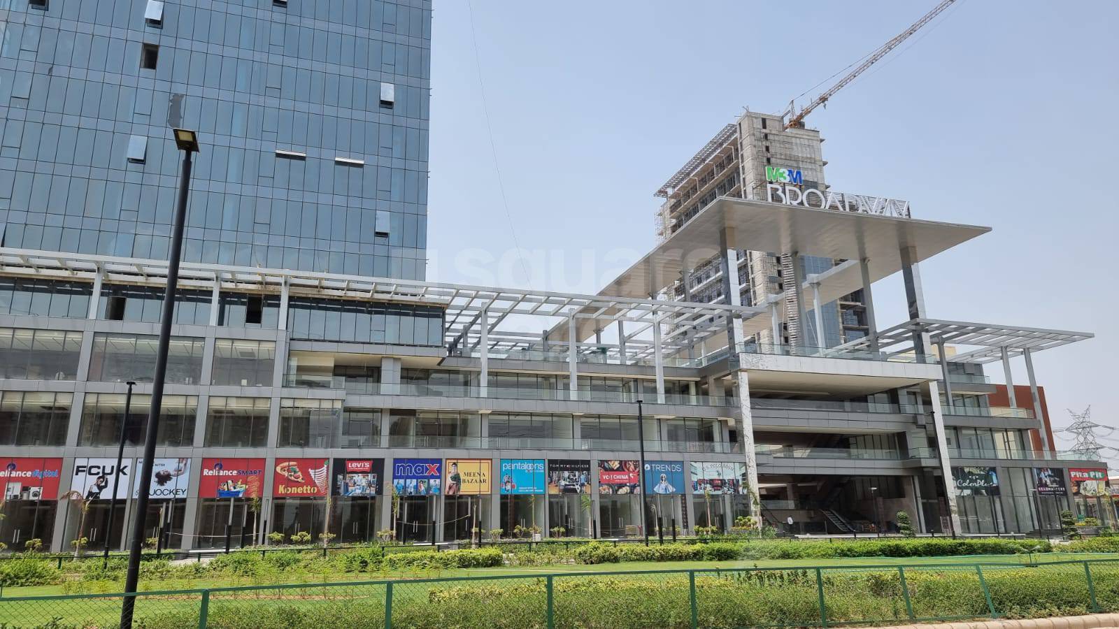 Resale Commercial Shop 270 Sq.Ft. in M3M Broadway, Sector 71 Gurgaon