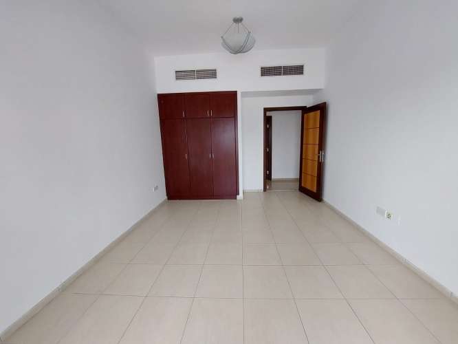 3 BR 2000 Sq.Ft. Apartment in Jumeirah