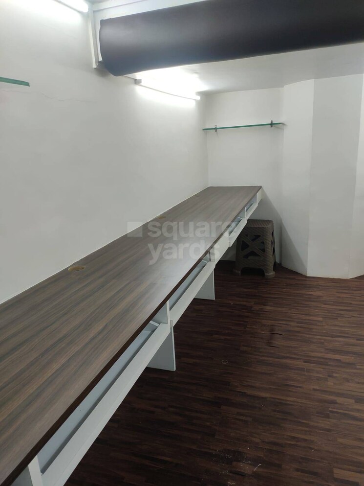 Team Area, raghuleela-mega-mall Commercial Office Space 168 Sq.Ft. In Kandivali West Mumbai 4168555