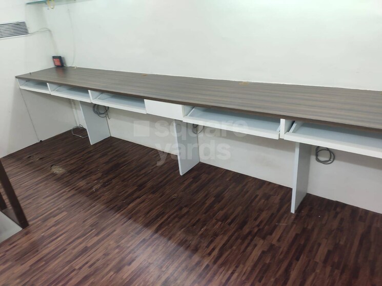 Team Area, raghuleela-mega-mall Commercial Office Space 168 Sq.Ft. In Kandivali West Mumbai 4168555