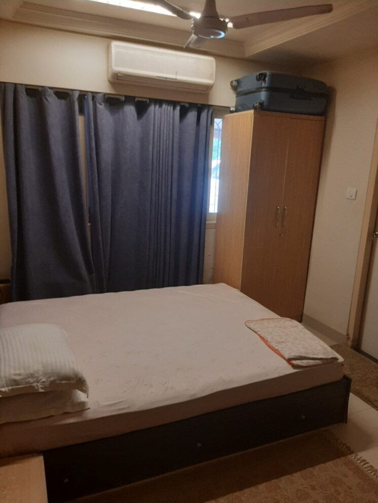 Study Room, world-trade-centre 2 Bedroom 850 Sq.Ft. Apartment In Cuffe Parade Mumbai 4174629