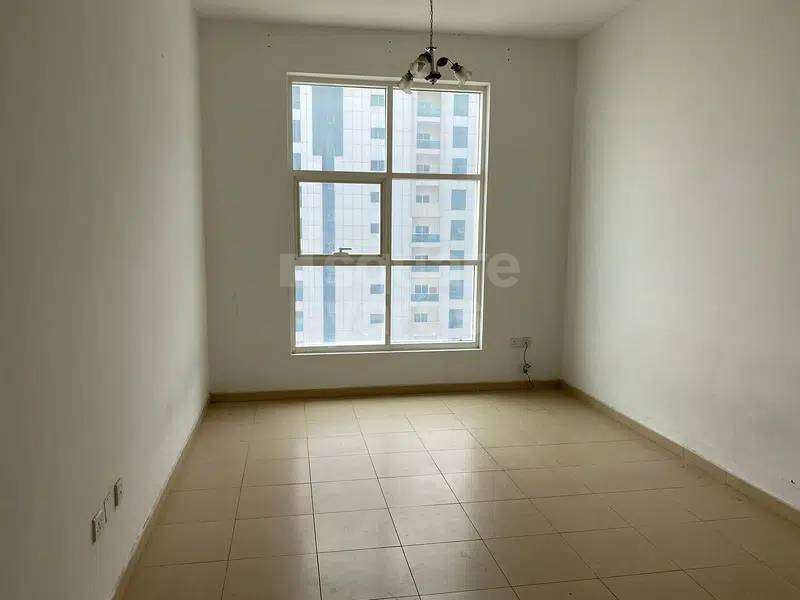 1 BR 925 Sq.Ft. Apartment in City Tower