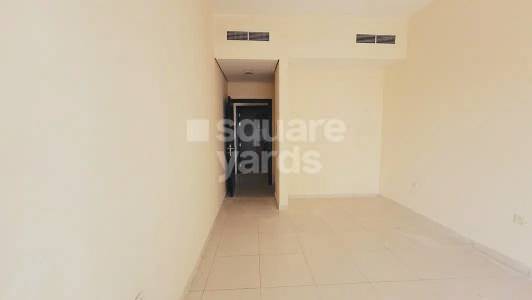 1 BR 900 Sq.Ft. Apartment in Lilies Tower