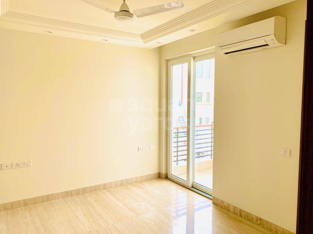 Resale 4 Bedroom 800 Sq.Ft. Builder Floor in Vasant Vihar Delhi 4480543