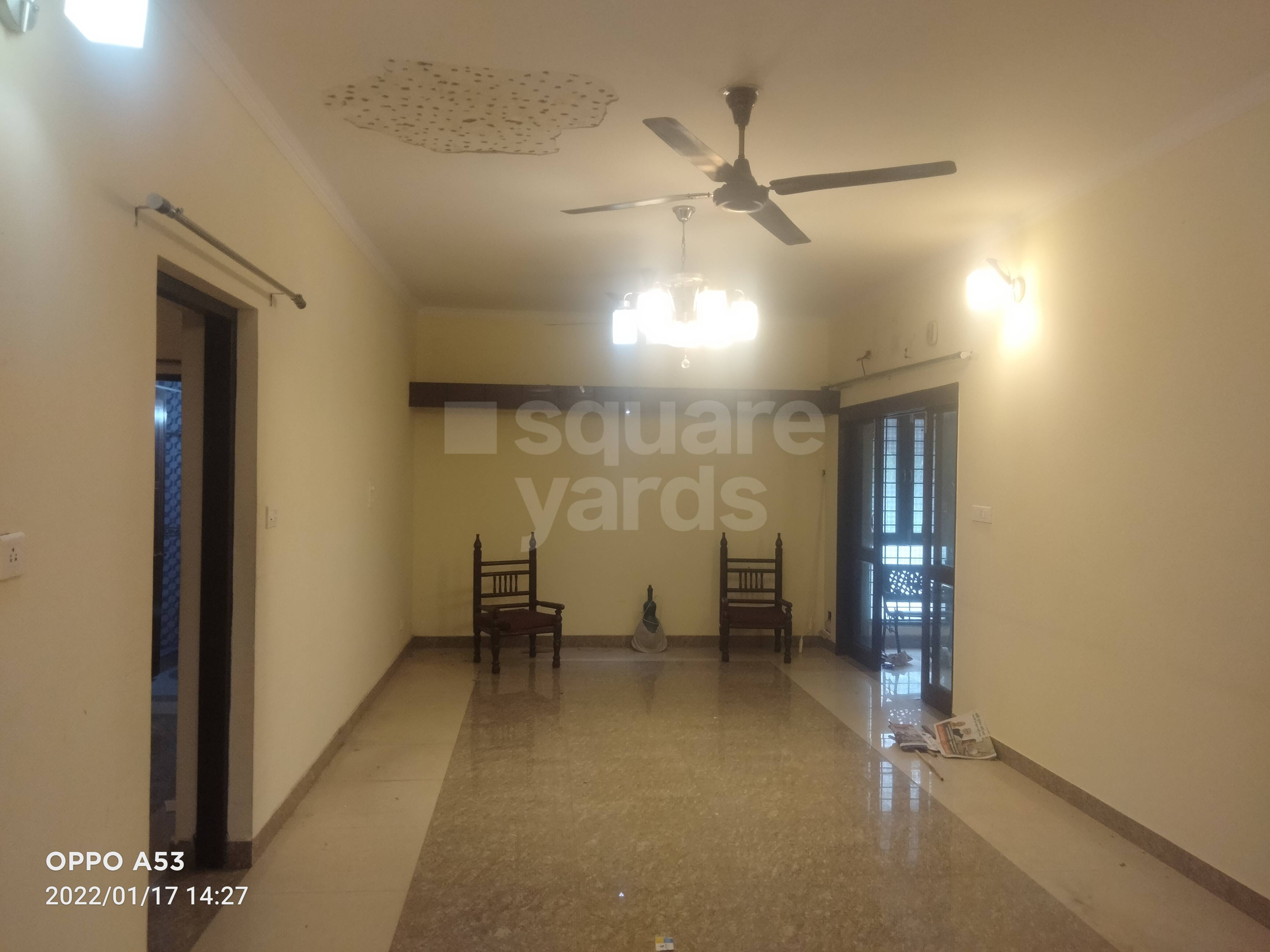 Rental 3 Bedroom 1600 Sq.Ft. Apartment in DDA Flats Vasant Kunj, Vasant