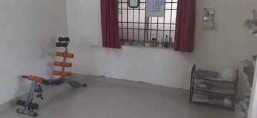Room in 2 BHK Apartment at Anakaputhur – for Sale