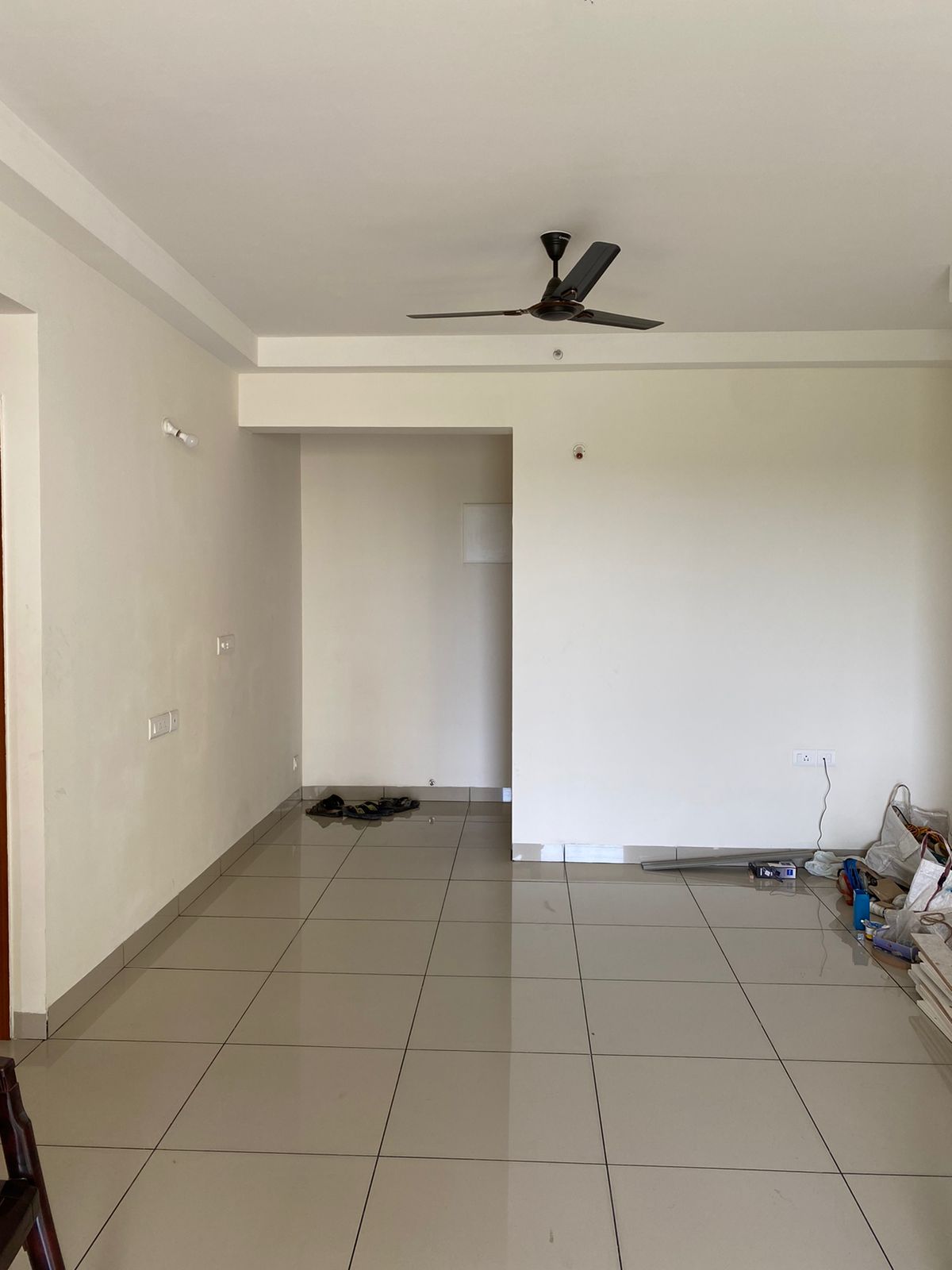 Rental 2.5 Bedroom 1427 Sq.Ft. Apartment in Prestige Royale Gardens