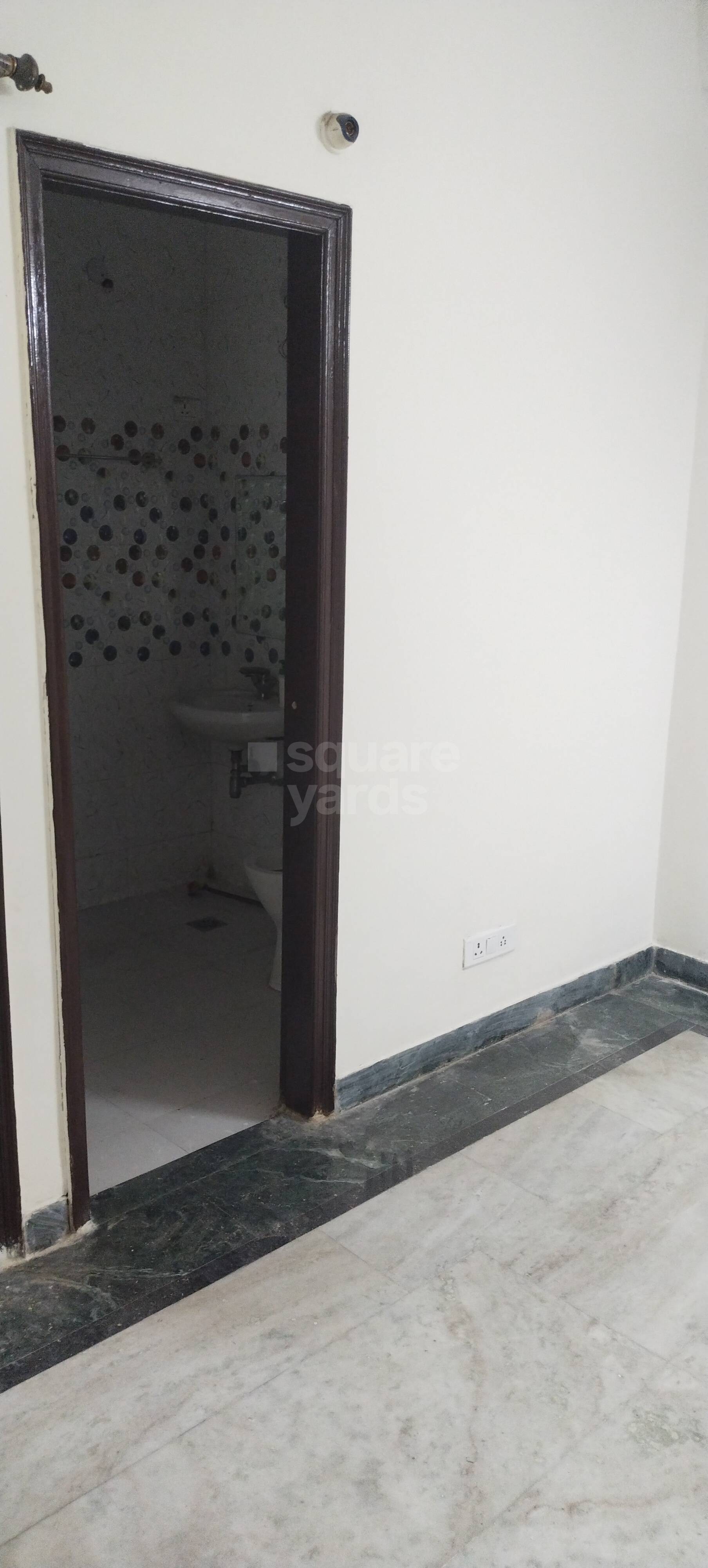 Rental 3 Bedroom 1313 Sq.Ft. Builder Floor in Freedom Fighters Enclave