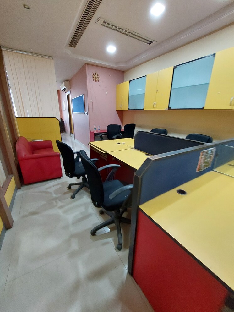 Other, k-rahega-palm-springs Commercial Office Space 1000 Sq.Ft. In Malad West Mumbai 4211016
