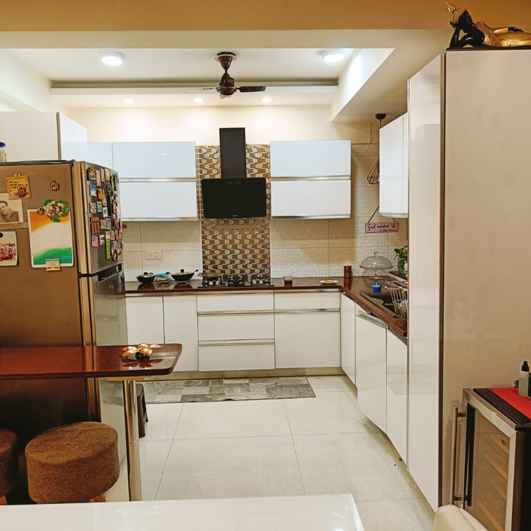 Kitchen, tulip-violet 3 Bedroom 1578 Sq.Ft. Apartment In Sector 69 Gurgaon 4213518