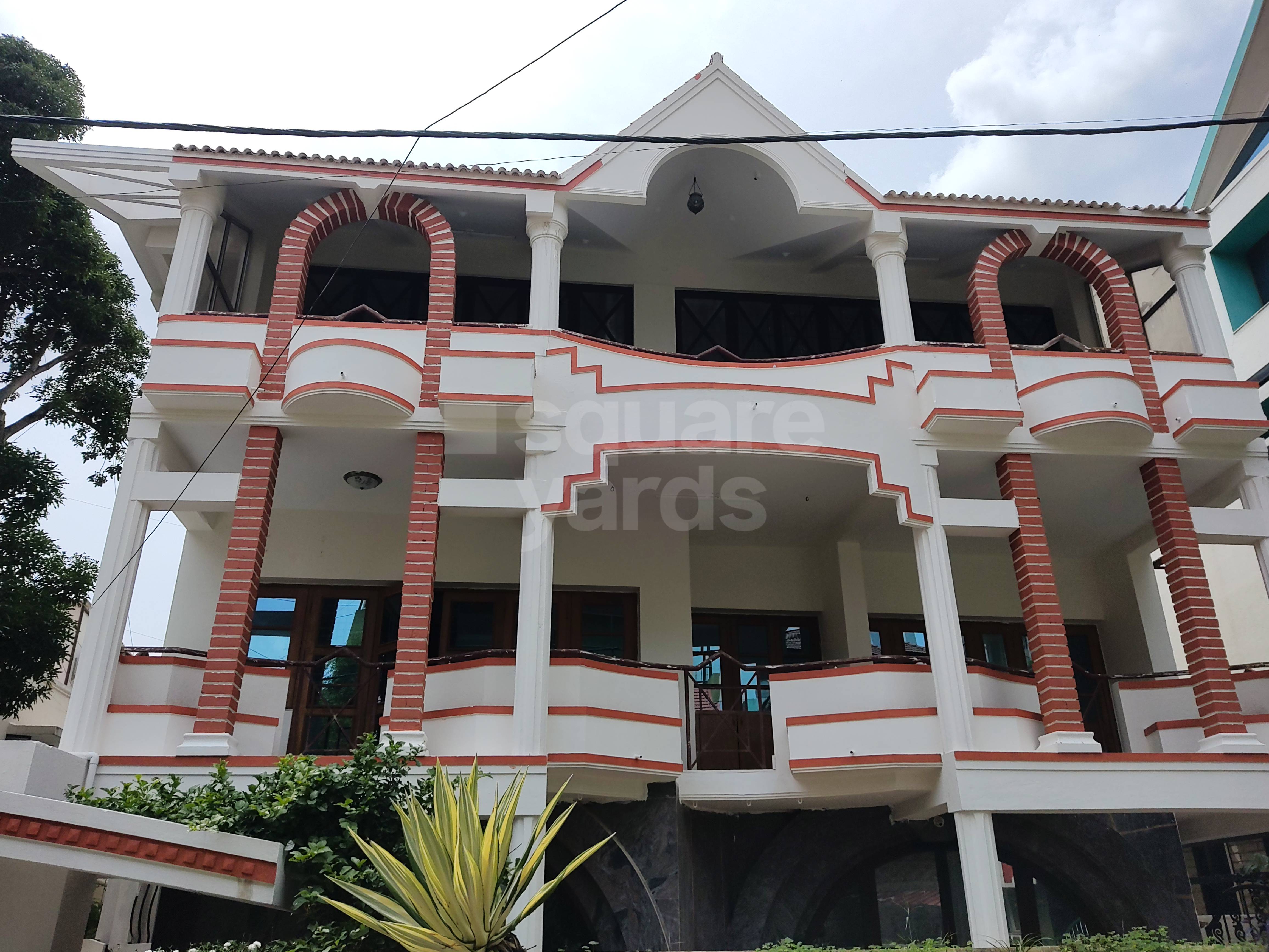 Rental 6+ Bedroom 4000 Sq.Ft. Villa in Adarsh Vista Bangalore 4215418