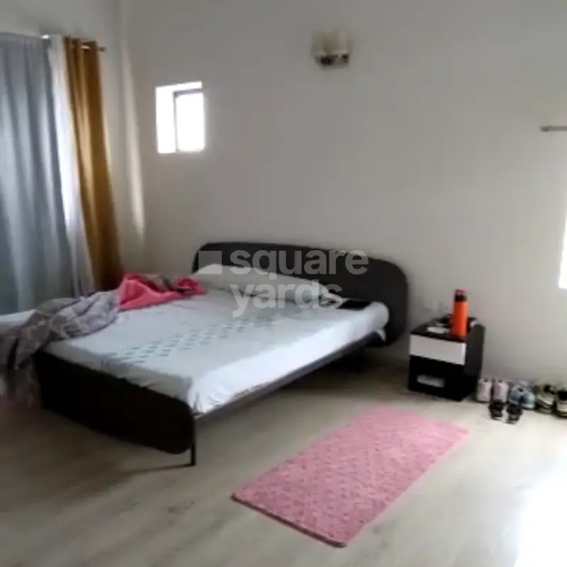 2 BHK + Servant Room Apartment For Rent in Ireo Skyon