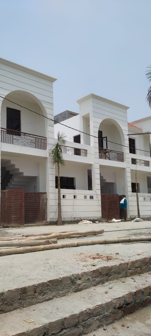 Resale 2 Bedroom 900 Sq.Ft. Independent House in Indira Nagar Lucknow