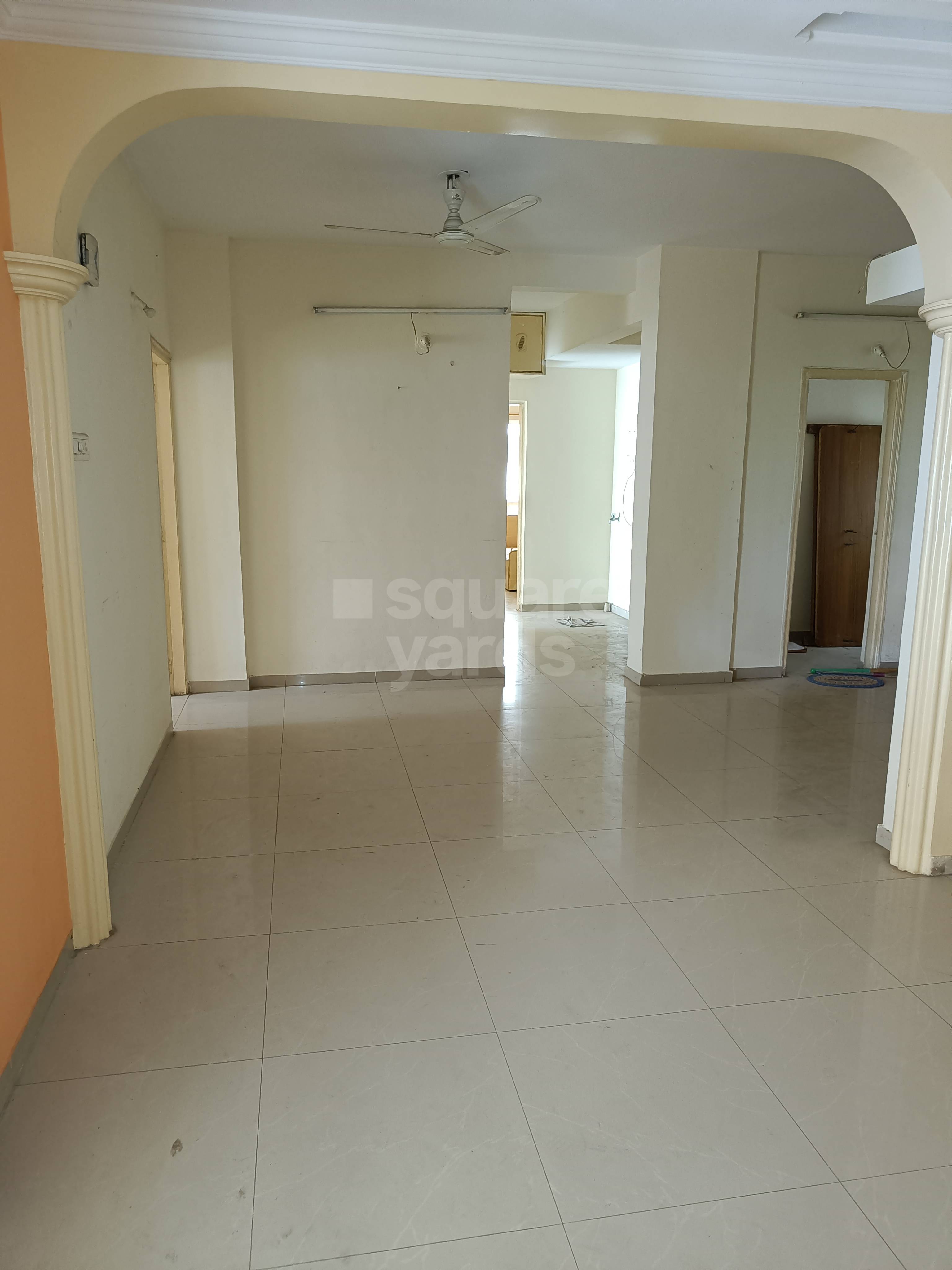 Resale 3 Bedroom 1490 Sq.Ft. Apartment in G K Roseland Residency ...