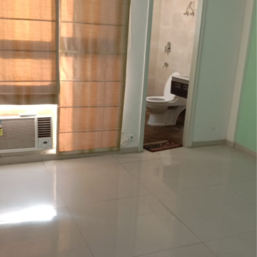 Bedroom in 3 BHK Apartment at Tulip Violet, Sector 69 – for Rent
