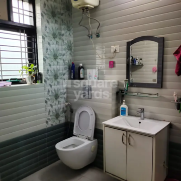 Bathroom in 3 BHK Builder Floor at Sector 15 – for Rent