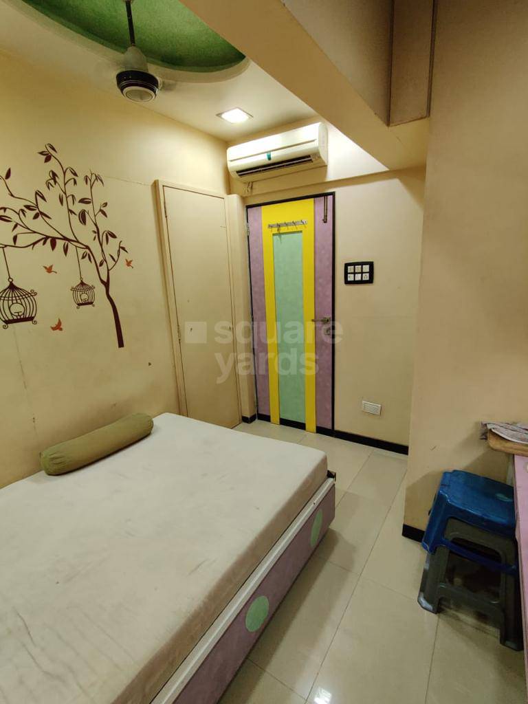 Rental 3 Bedroom 1100 Sq.Ft. Apartment in Liberty Garden, Malad West