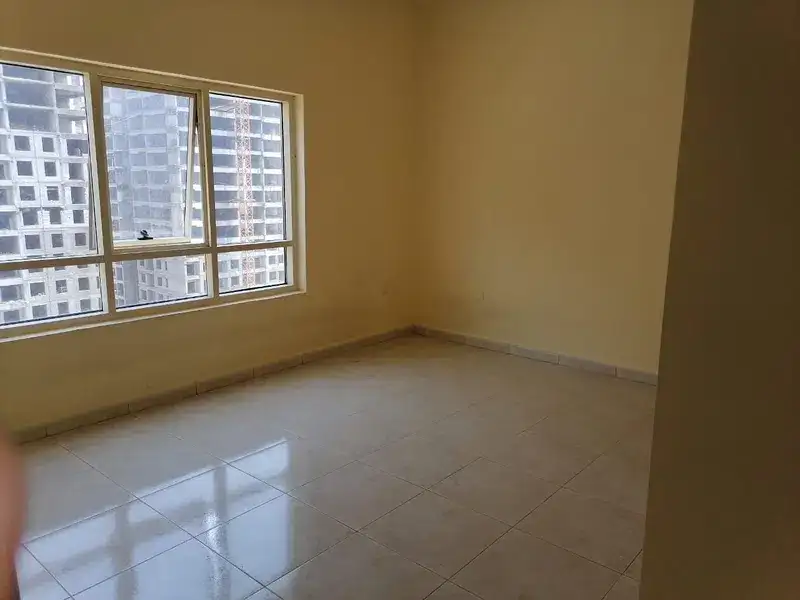 2 BR 1410 Sq.Ft. Apartment in Emirates Lake Tower 1
