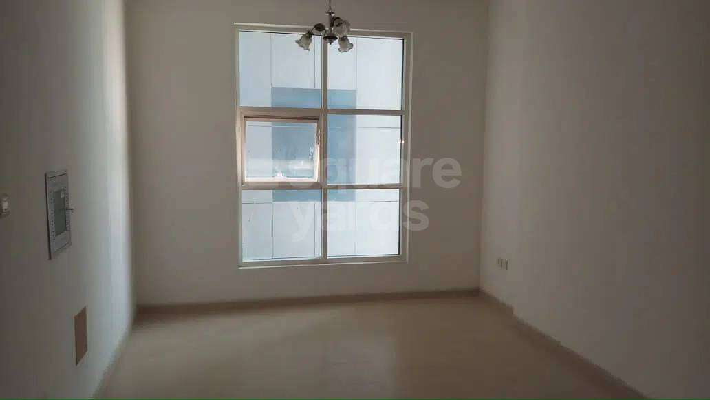 1 BR 757 Sq.Ft. Apartment in City Tower