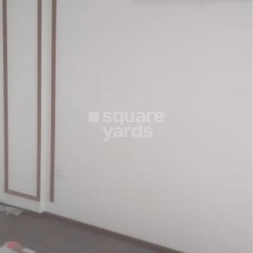Room in 3 BHK Apartment at M3M Marina, Sector 68 – for Rent