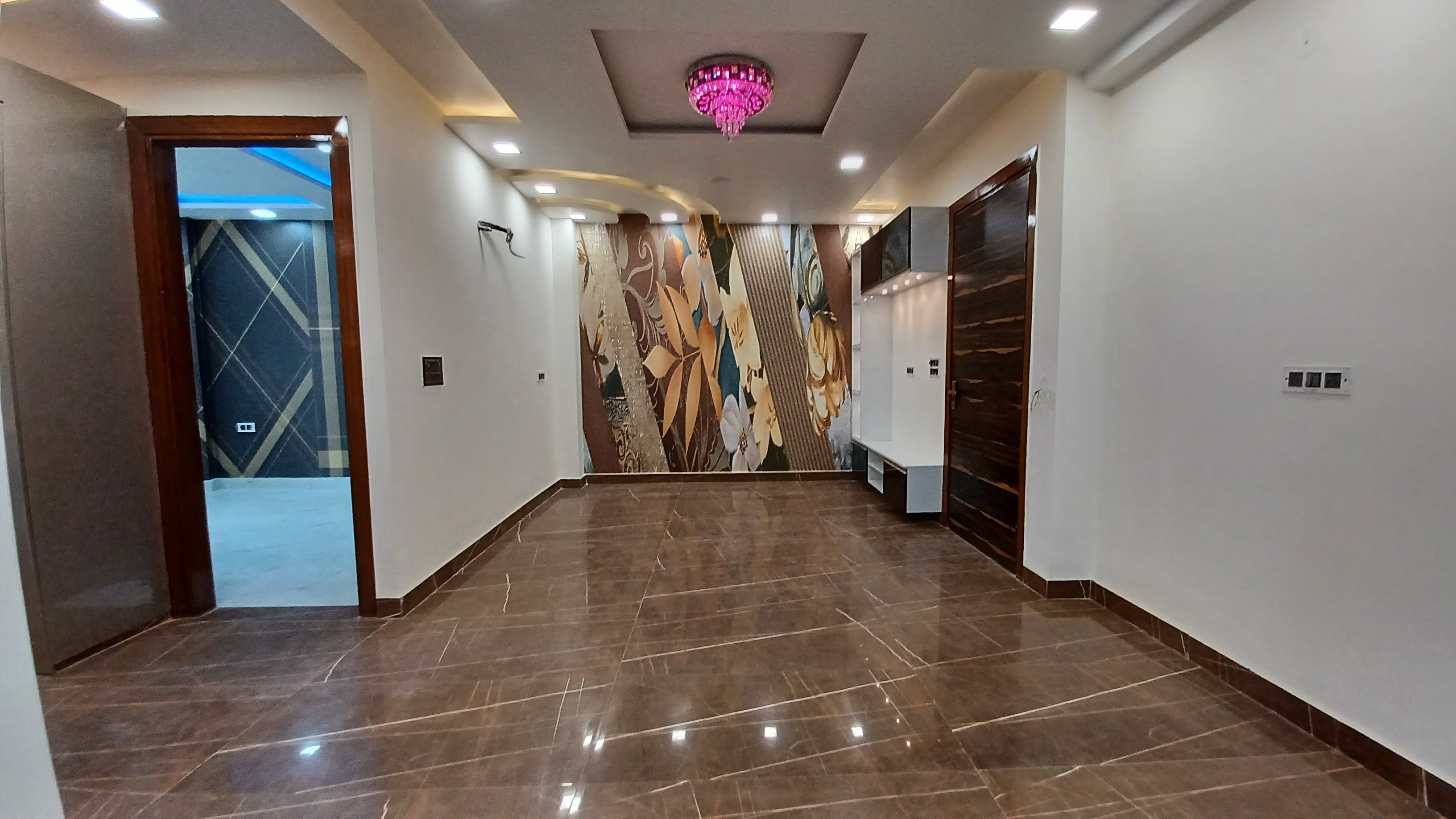 Resale 4 Bedroom 1450 Sq.Ft. Builder Floor in Umang Winter Hills Dwarka