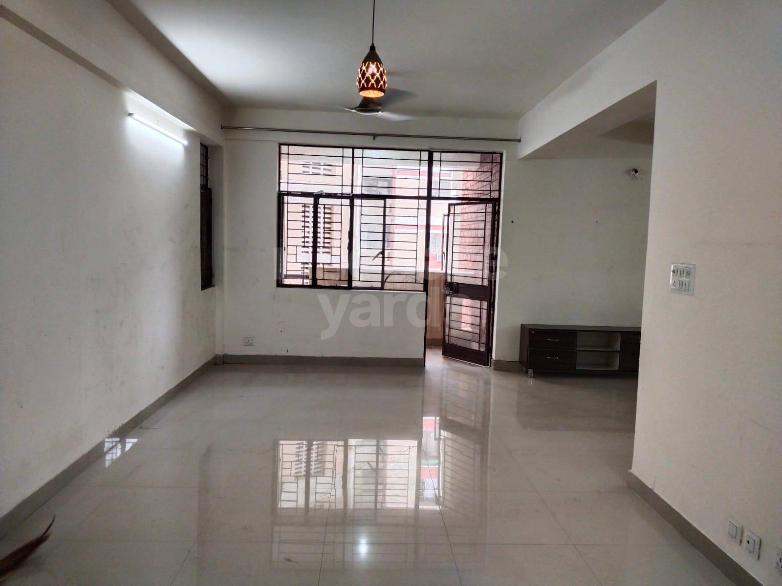 Rental 3 Bedroom 1600 Sq.Ft. Apartment in DDA Flats Vasant Kunj, Vasant