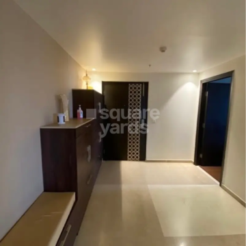 Room in 3 BHK Apartment at Tata Primanti-Tower Residences, Sector 72 – for Rent