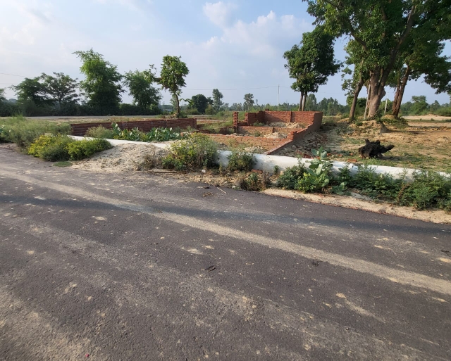 Resale 1150 Sq.Ft. Plot in Signature Swastik Green Park Phase II