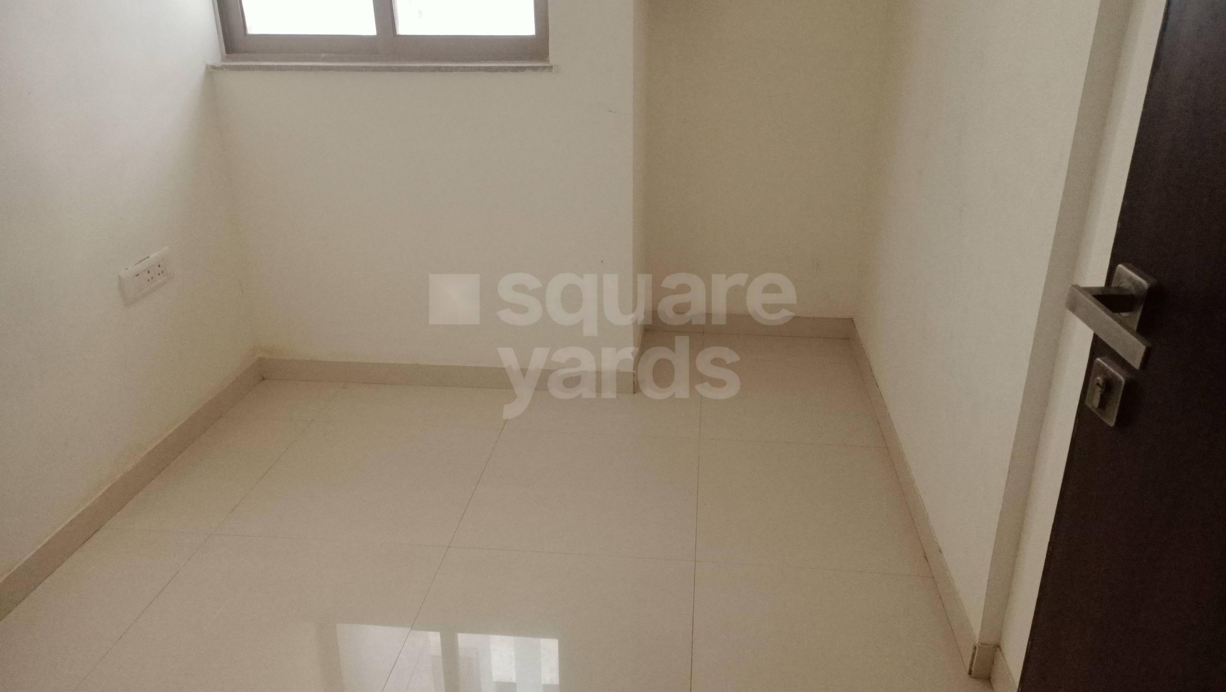 Rental 1.5 Bedroom 550 Sq.Ft. Apartment in Lodha Casa Ultima, Chirak