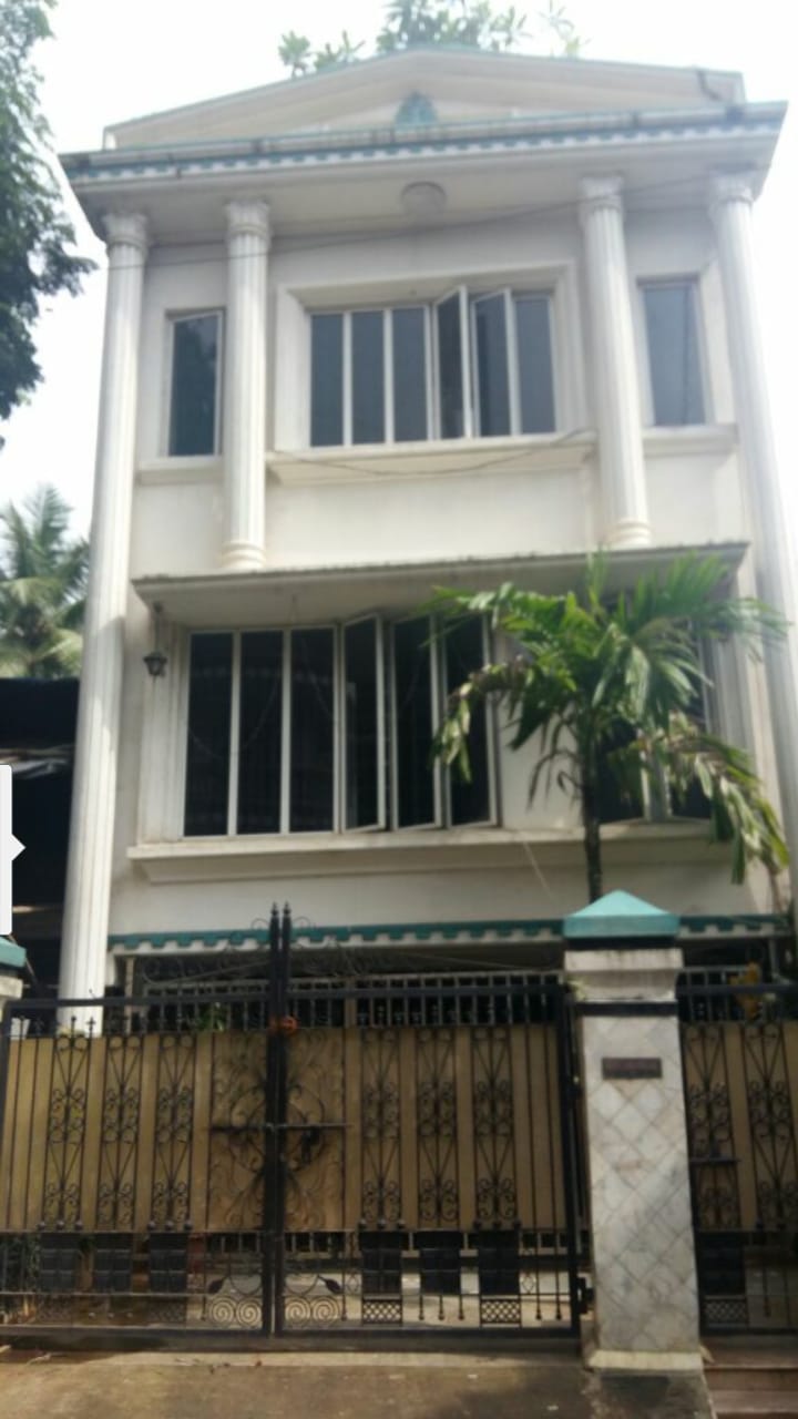 Resale 3 Bedroom 2800 Sq.Ft. Independent House in Unnat Nagar CHS