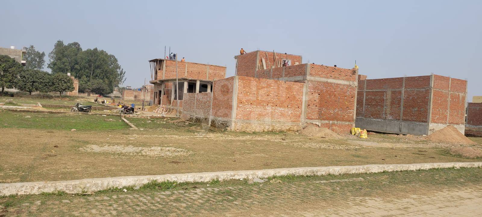 Resale 1200 Sq.Ft. Plot in Budheshwar Lucknow 4293265