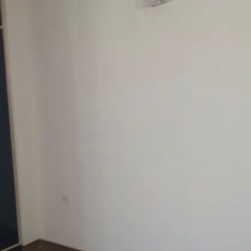 Room in 2 BHK Apartment at M3M Marina, Sector 68 – for Rent