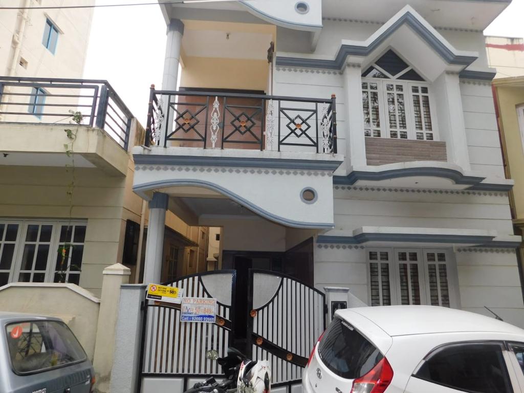 Resale 3 Bedroom 1000 Sq.Ft. Independent House in Kumaraswamy Layout