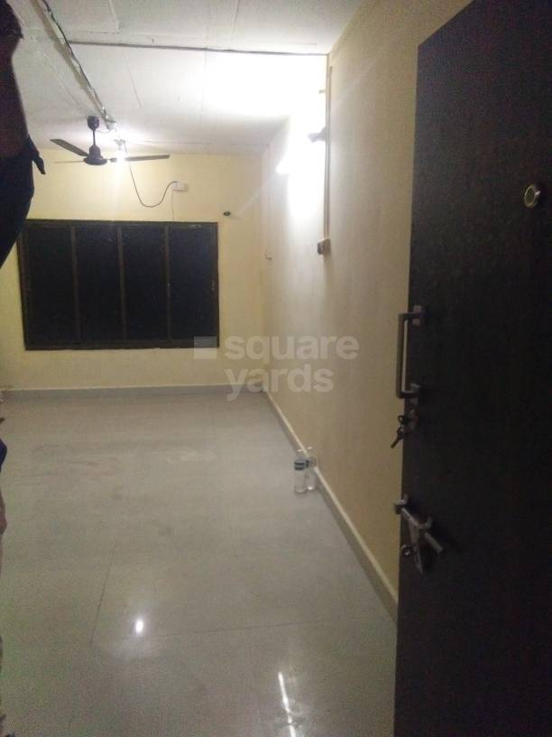 Rental Studio 450 Sq.Ft. Apartment in Gokuldham Complex, Goregaon East