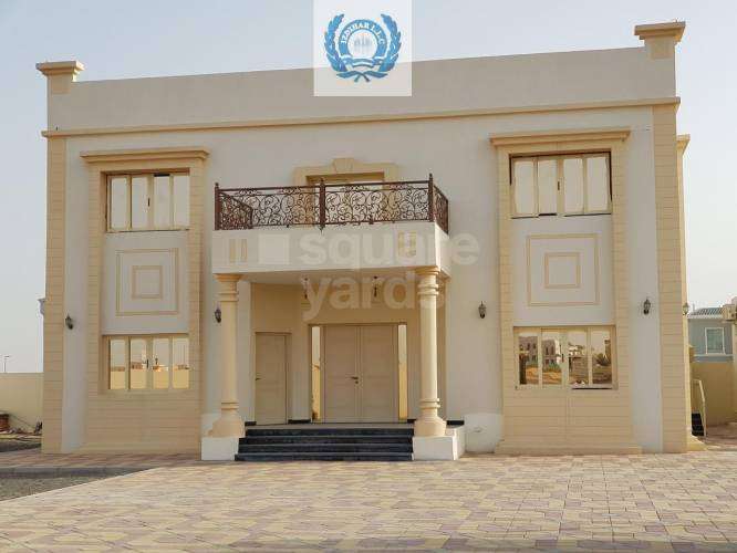 4 BR  Villa For Rent in Al Suyoh