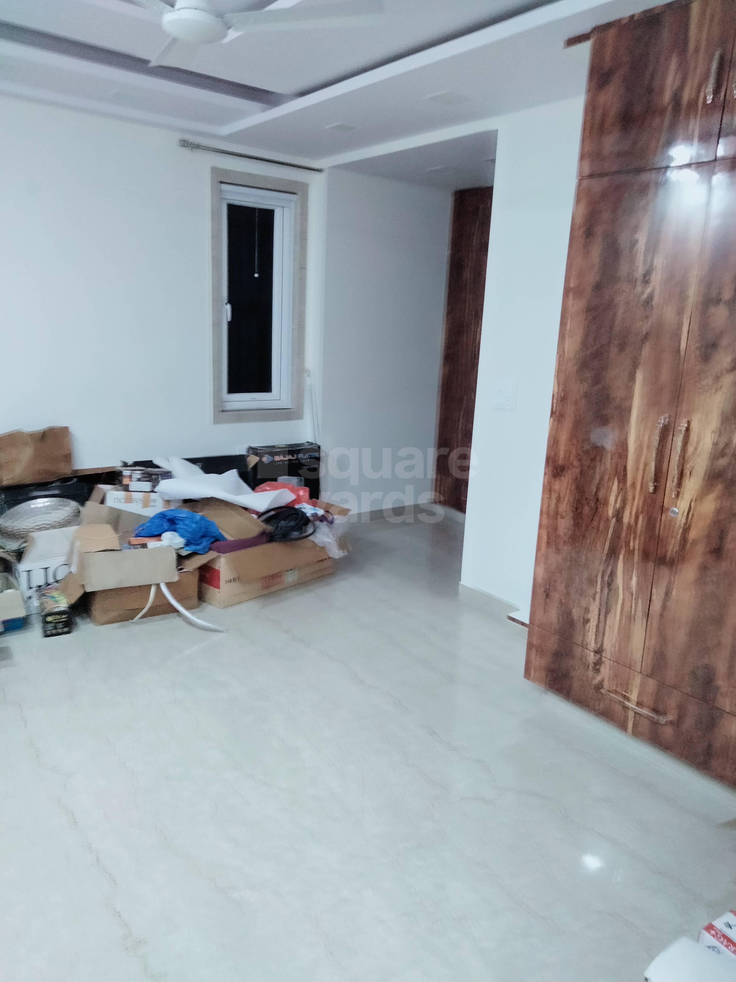 Rental 3 Bedroom 1800 Sq.Ft. Builder Floor in RWA Block A6 Paschim Vihar, Paschim Vihar Delhi