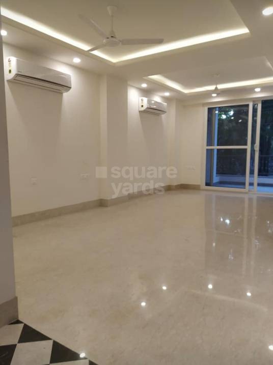 Rental 3 Bedroom 1350 Sq.Ft. Apartment in DDA Flats Mayur Vihar Phase 1