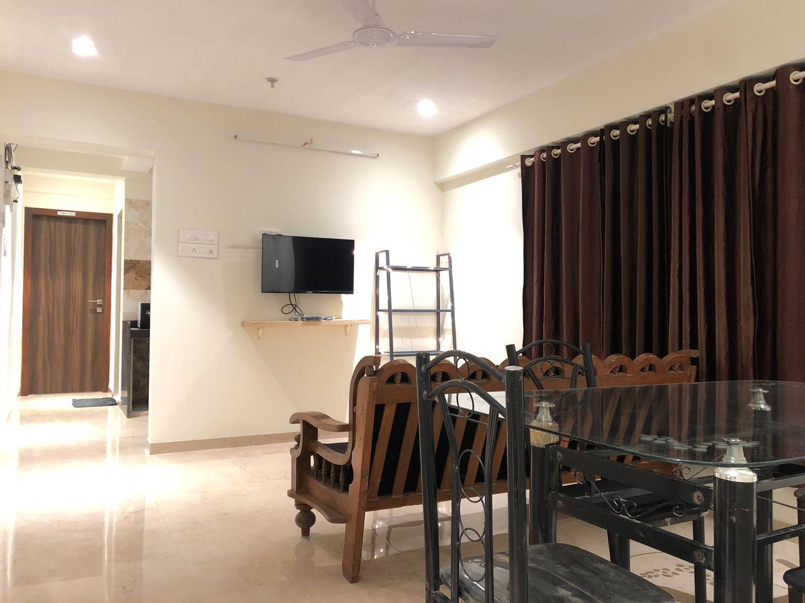 Rental Commercial Office Space 1750 Sq.Ft. in Lotus Link Square Andheri