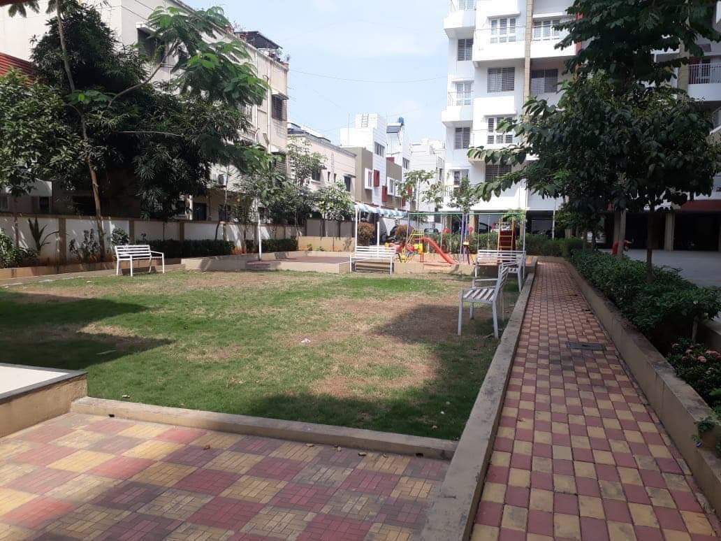 Resale Commercial Shop 370 Sq.Ft. in Whispering Winds Phase 1, Baner