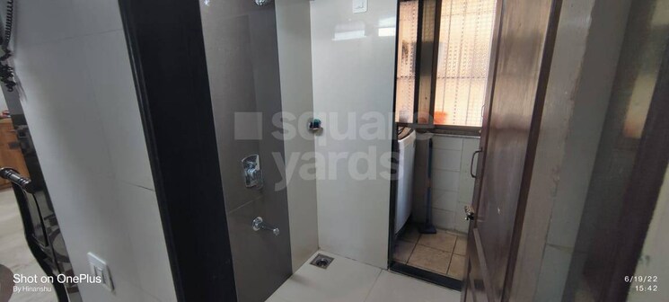 Bathroom, twinkle-towers-chs 2 Bedroom 910 Sq.Ft. Apartment In Kailash Nagar Thane 4340903