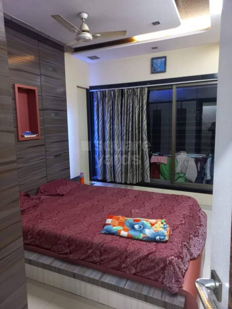 gown on rent in tilak nagar