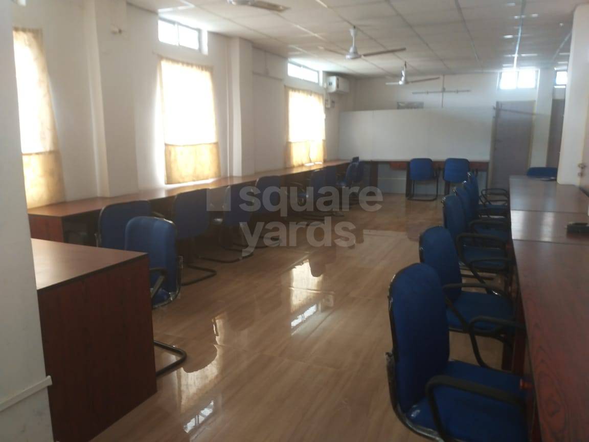 Rental Commercial Office Space 2000 Sq.Ft. in Zoo Road Guwahati 4351723