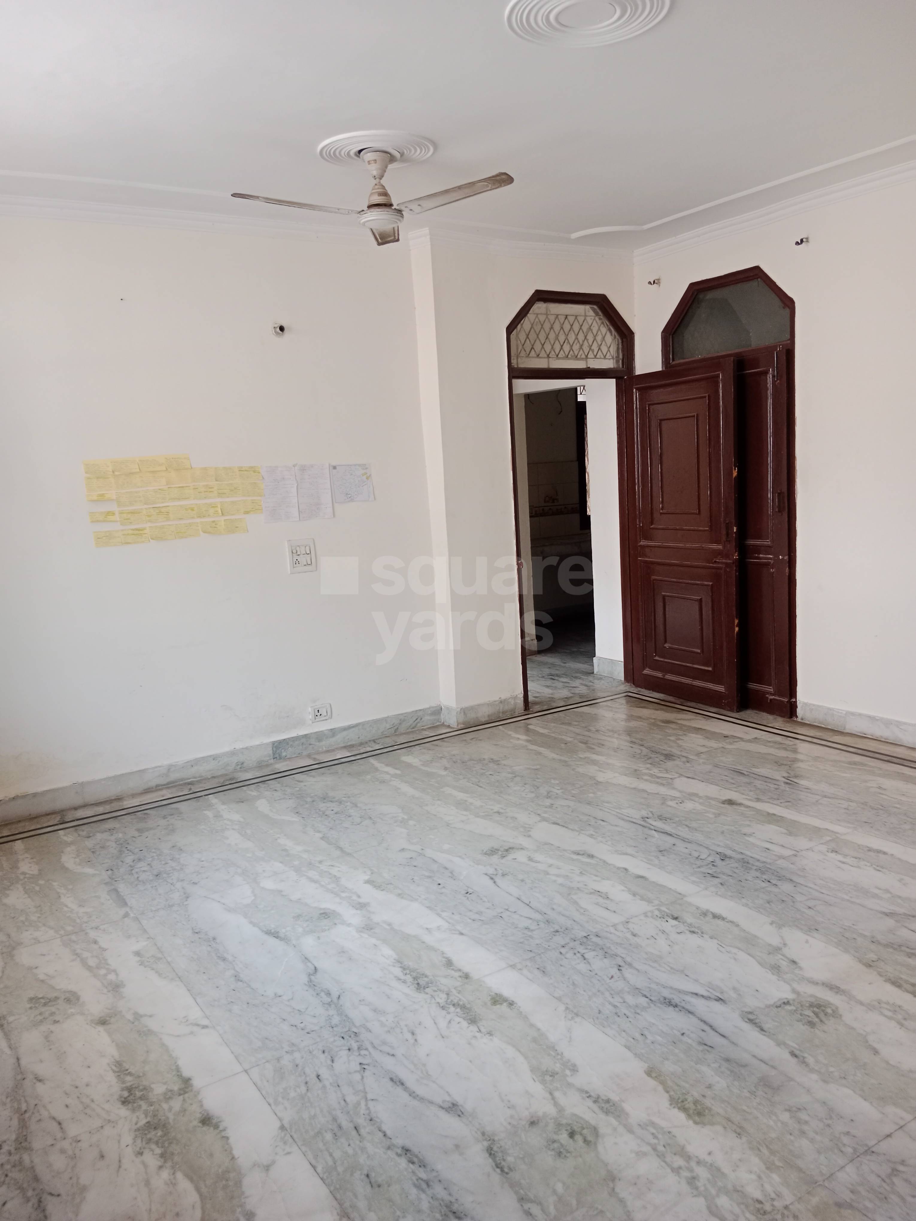 Rental 3 Bedroom 1800 Sq.Ft. Apartment in Freedom Fighters Enclave, Saket Delhi 4831879