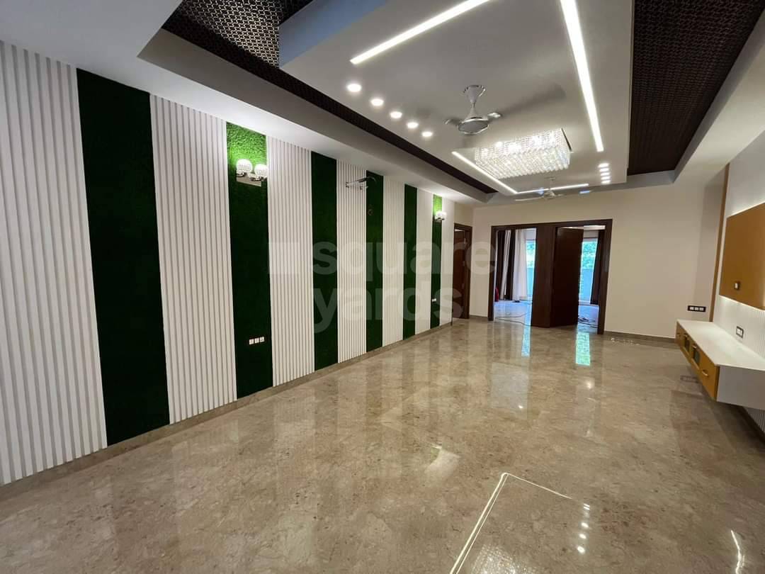 Rental 3 Bedroom 1500 Sq.Ft. Apartment in New Kanchanjunga Apartments