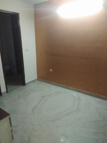 1 BHK Builder Floor For Rent in Rohini Sector 3