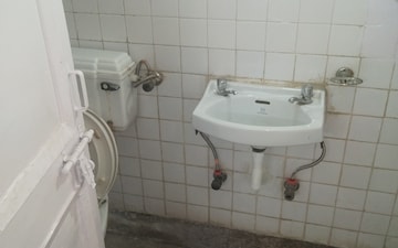 1 BHK Builder Floor For Rent in Rohini Sector 5