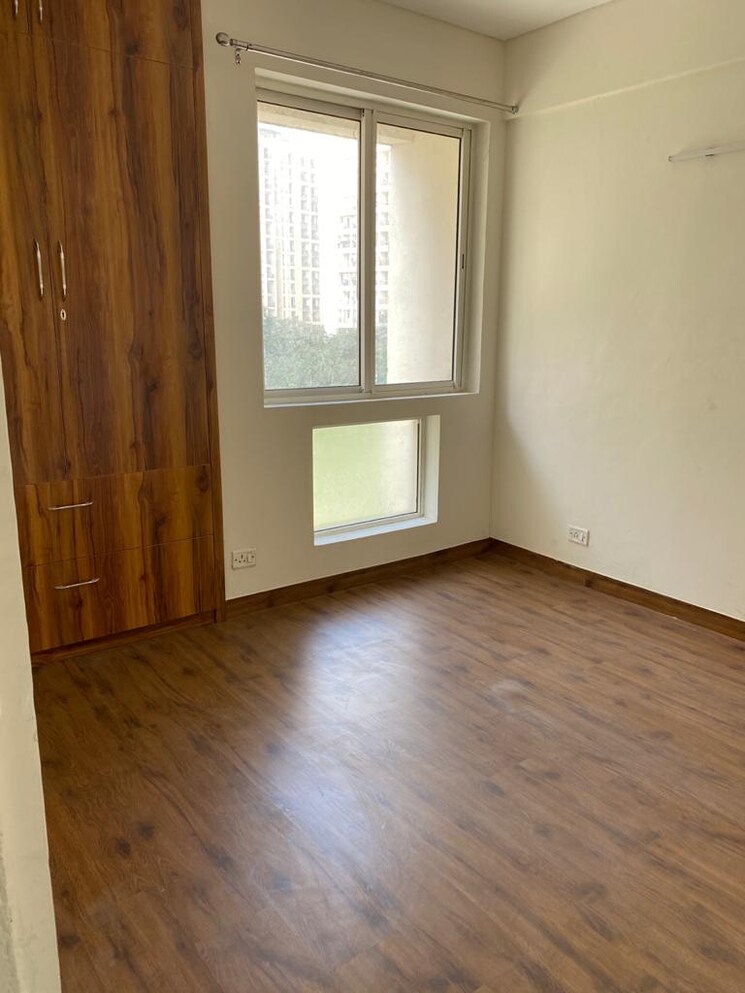 Room, today-ridge-residency 3 Bedroom 865 Sq.Ft. Apartment In Sector 135 Noida 4382556