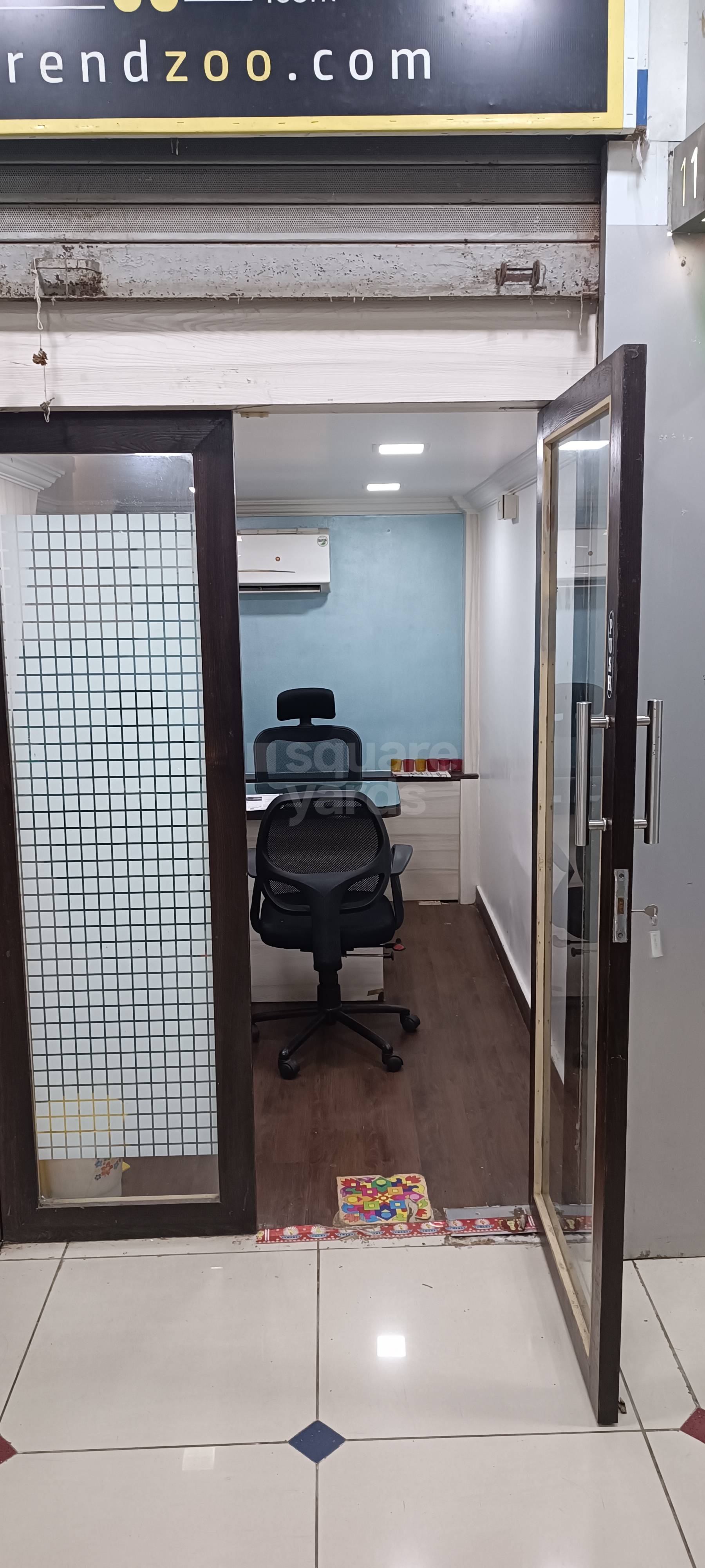 Rental Commercial Office Space 87 Sq.Ft. in Evershine Mall, Malad West